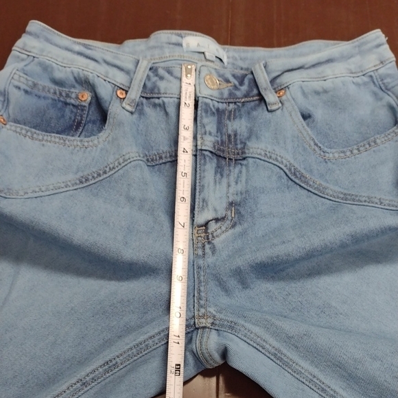 SAIGE Stylish Light Blue Barrel Leg or Wide Leg Jeans - Picture 8 of 16